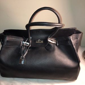 Genuine Leather Handbag made in Italy.